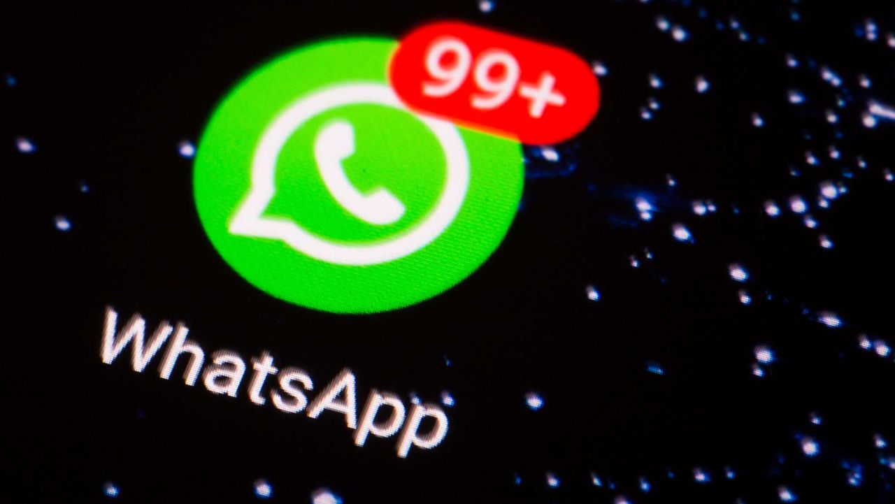 Italian WhatsApp account purging mechanism